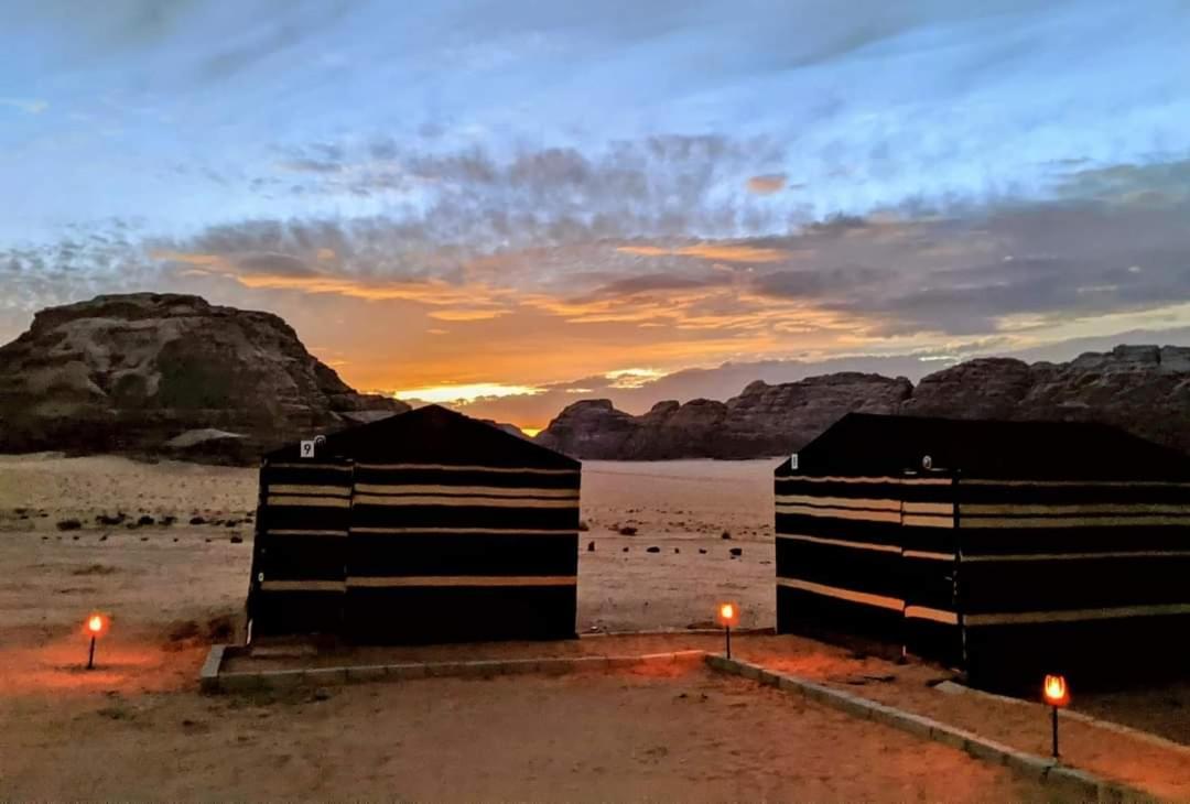 Wadi Rum Desert Heart Camp 外观 照片